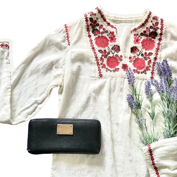 Michael Kors Black Gold Large Leather Wallet - Picture 3 of 16